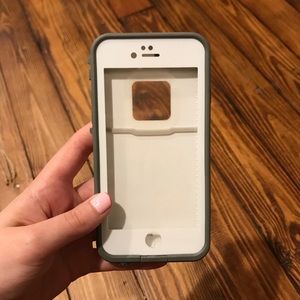 IPhone 6 White LifeProof Case